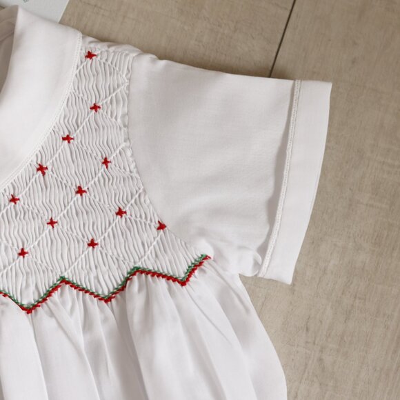 Newborn Boy's Smocked Diamond Creeper Red Embroidery Romper Feltman Brothers NWT - Picture 3 of 4